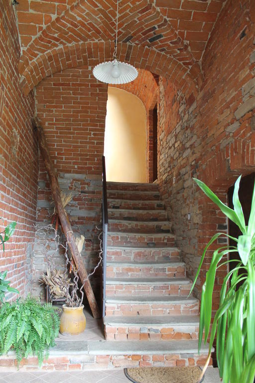 הוילה Clavesana Il Palazzetto מראה חיצוני תמונה