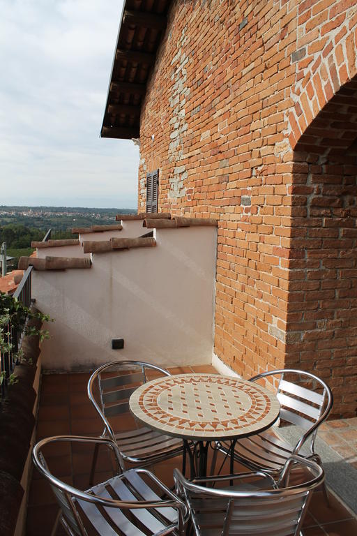 הוילה Clavesana Il Palazzetto מראה חיצוני תמונה