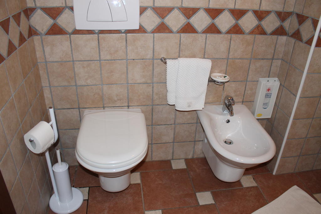 הוילה Clavesana Il Palazzetto מראה חיצוני תמונה